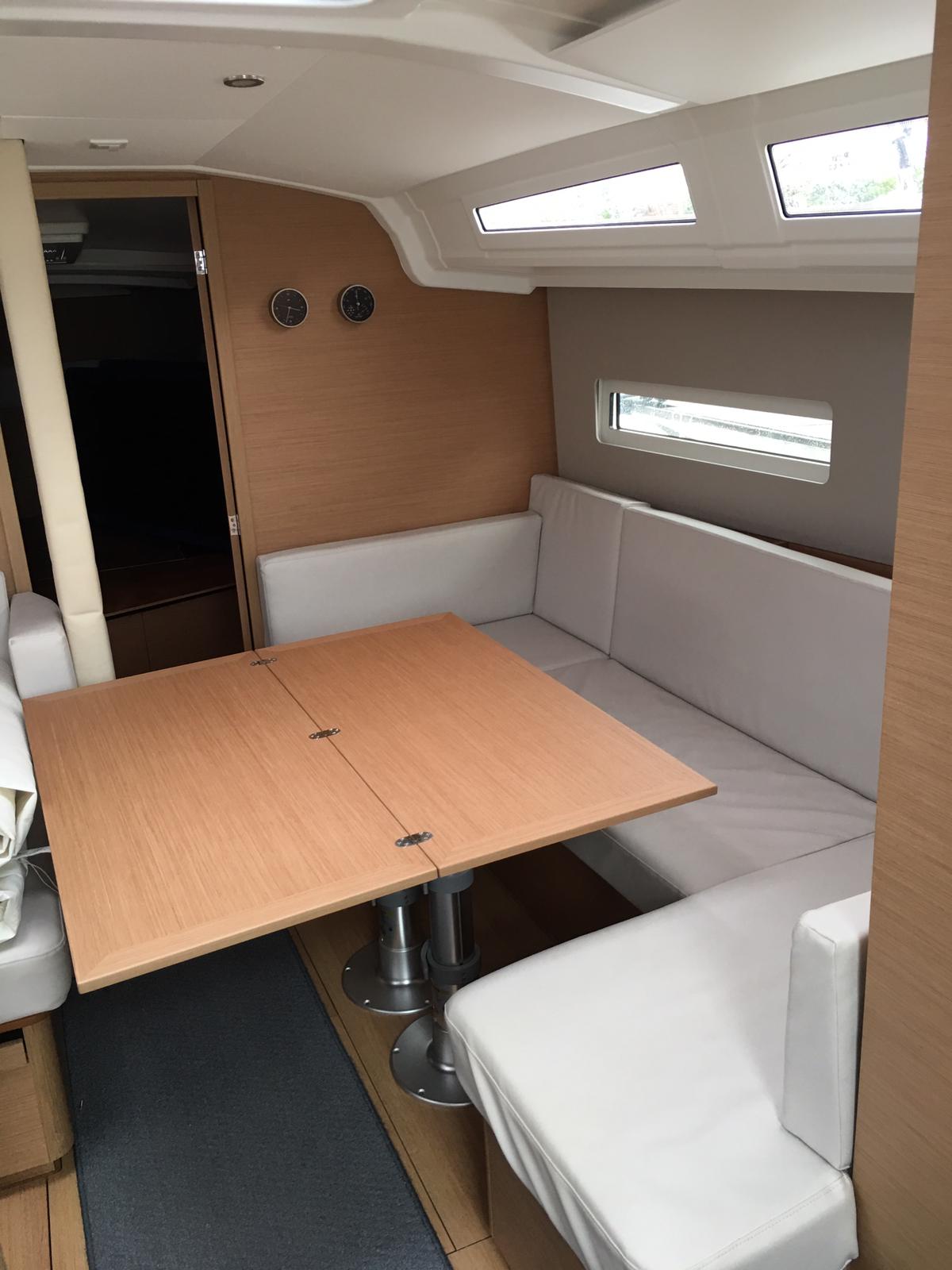 Sun Odyssey 410 — photo 5
