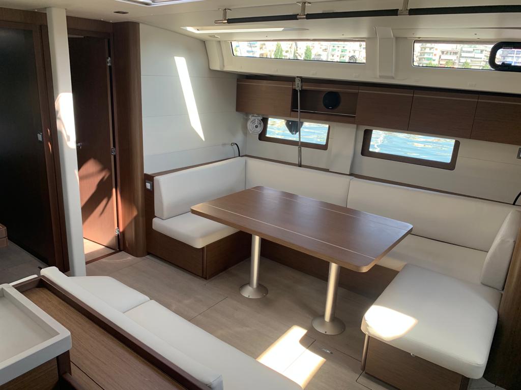 Oceanis 51.1 — photo 18