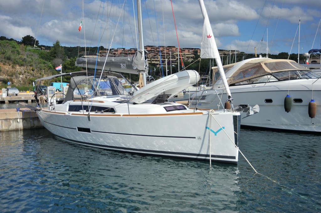 Dufour 360 GL — photo 10