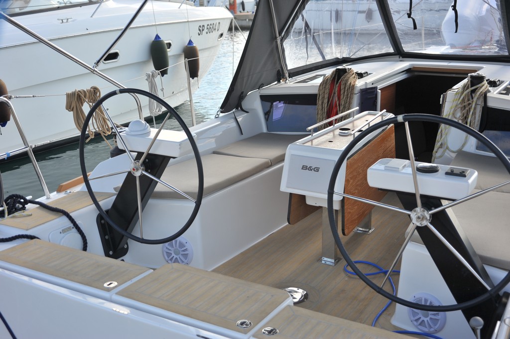 Dufour 360 GL — photo 15