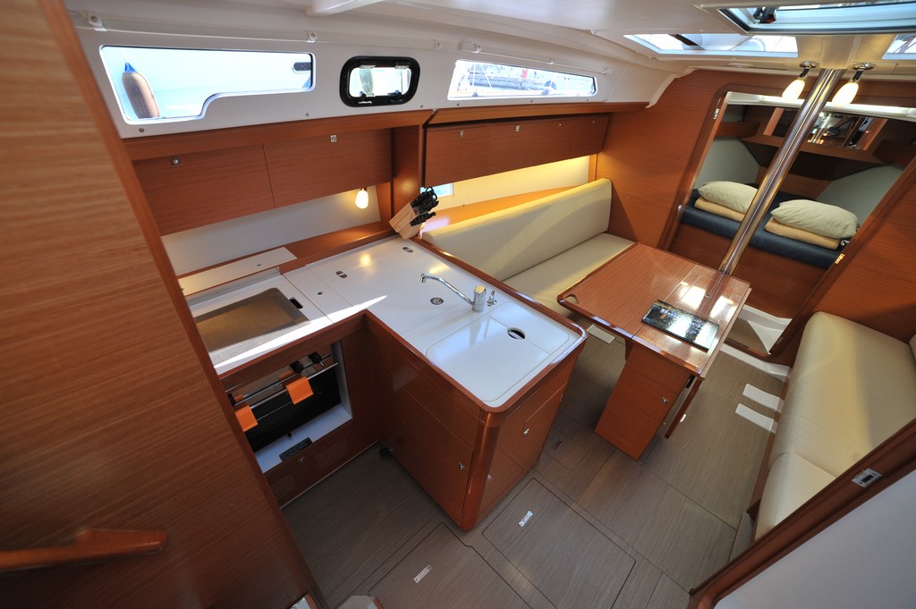 Dufour 360 GL — photo 26