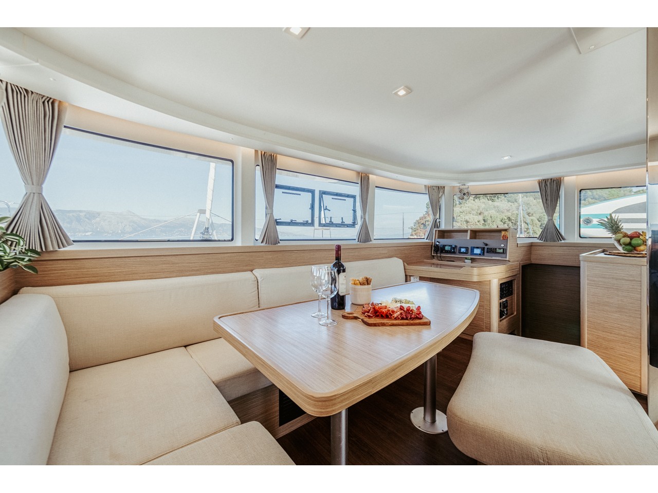 Lagoon 42 — photo 20