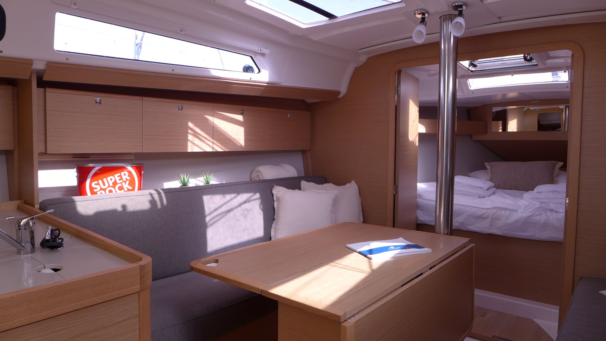 Dufour 360 — photo 24