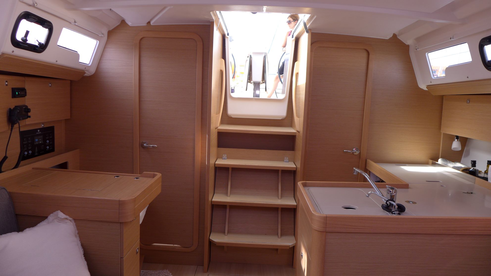 Dufour 360 — photo 6