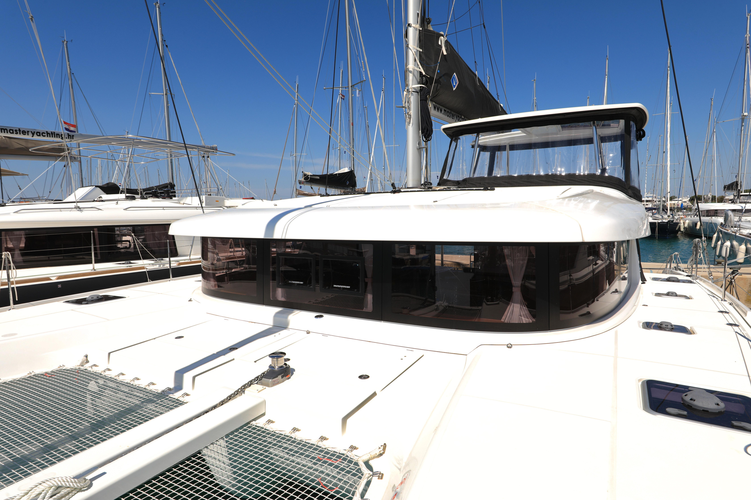 Lagoon 42 — photo 10