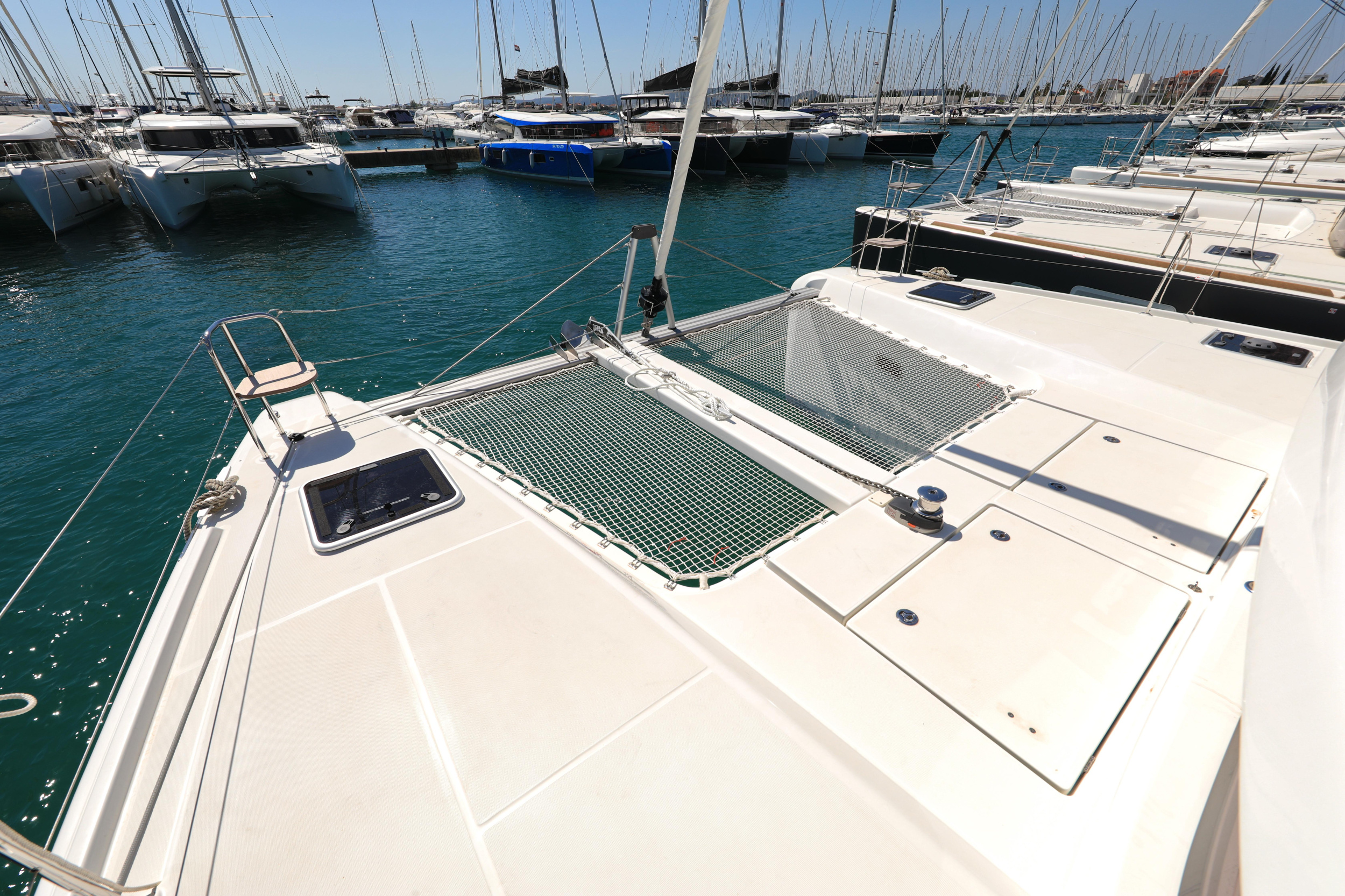 Lagoon 42 — photo 24