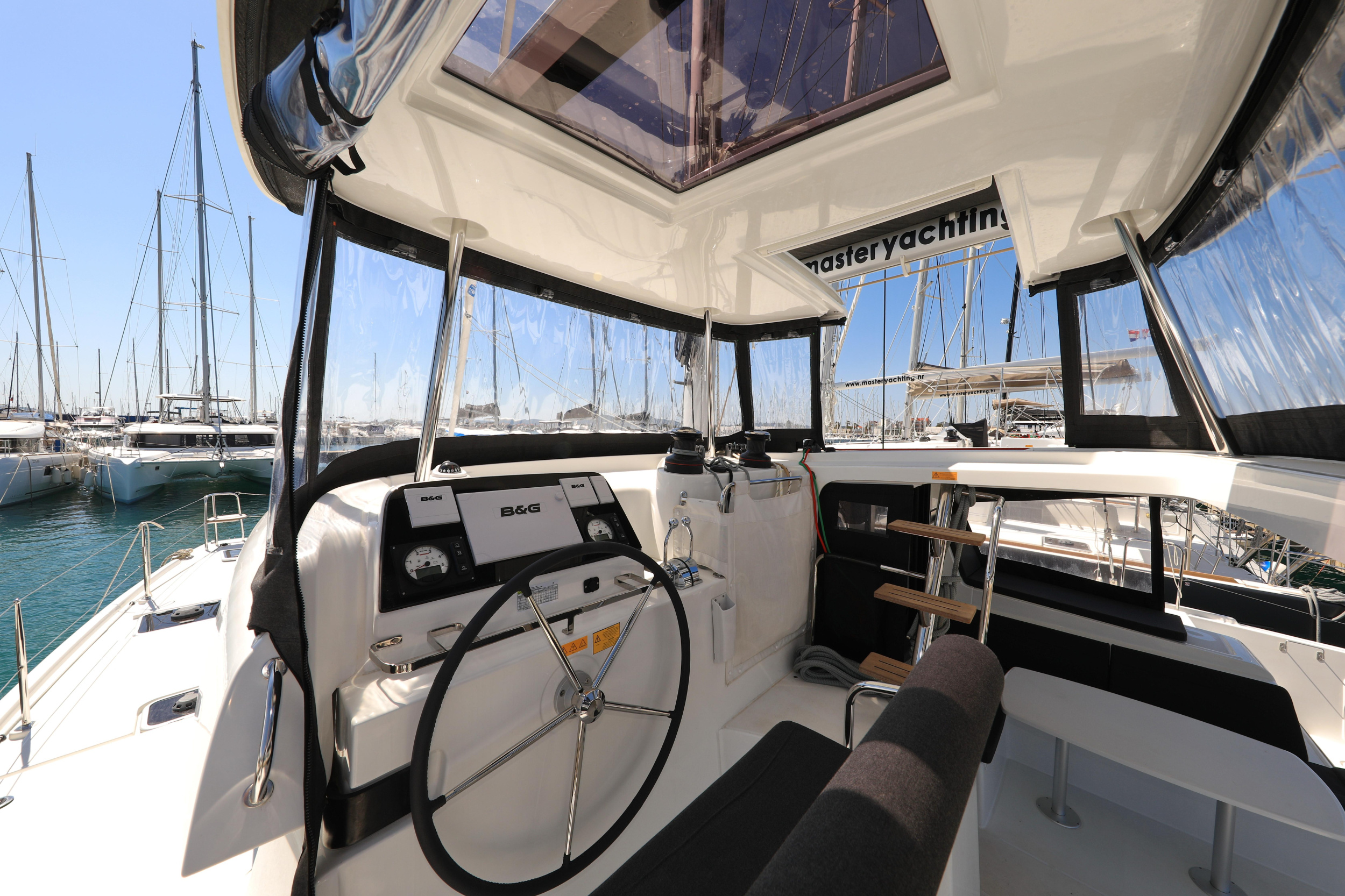 Lagoon 42 — photo 15