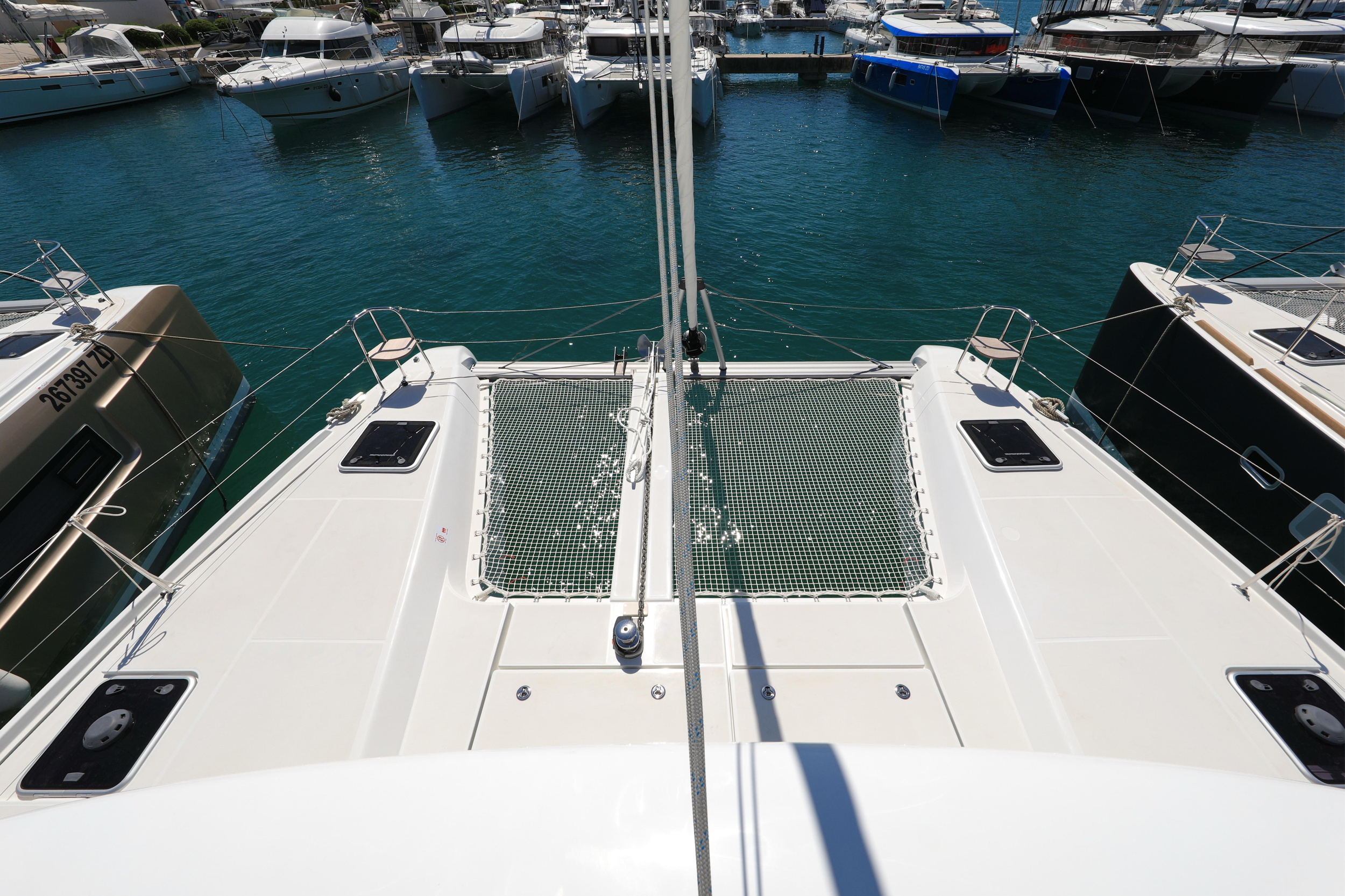 Lagoon 42 — photo 48