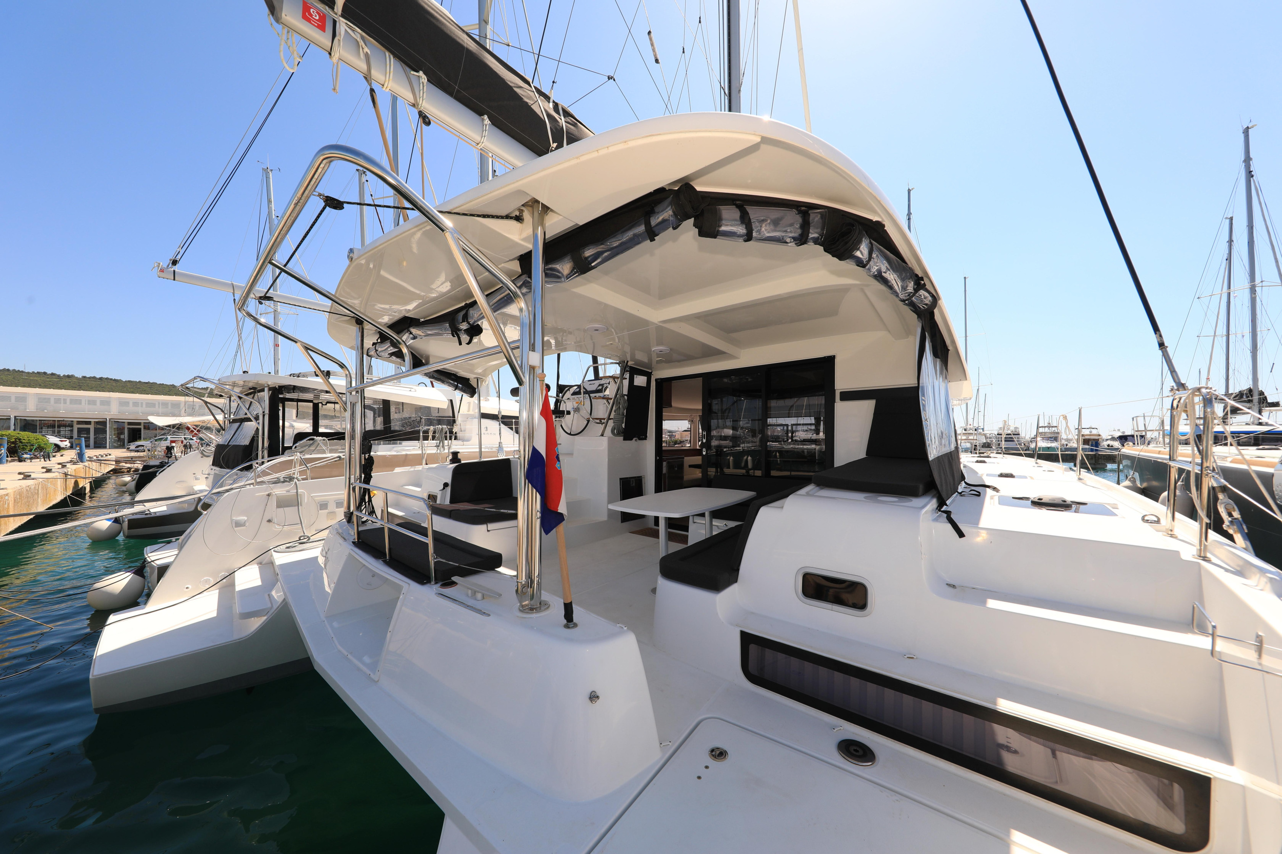 Lagoon 42 — photo 74