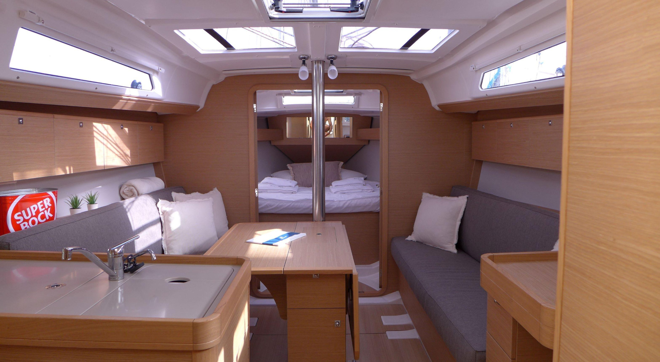 Dufour 360 — photo 14