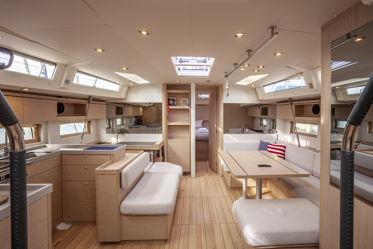 Oceanis 51.1 — photo 13
