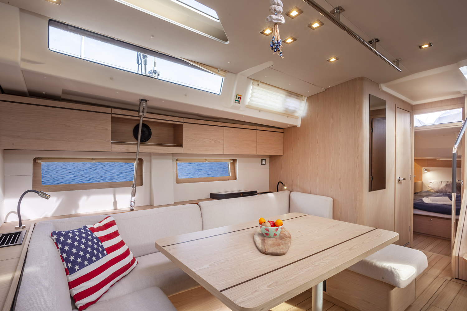 Oceanis 51.1 — photo 33