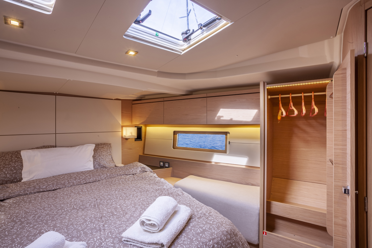 Oceanis 51.1 — photo 30