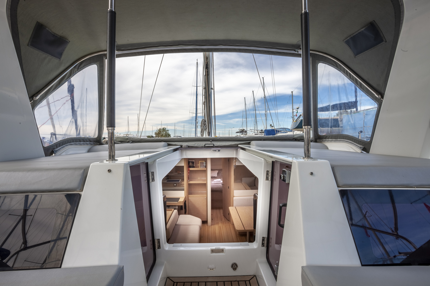 Oceanis 51.1 — photo 38