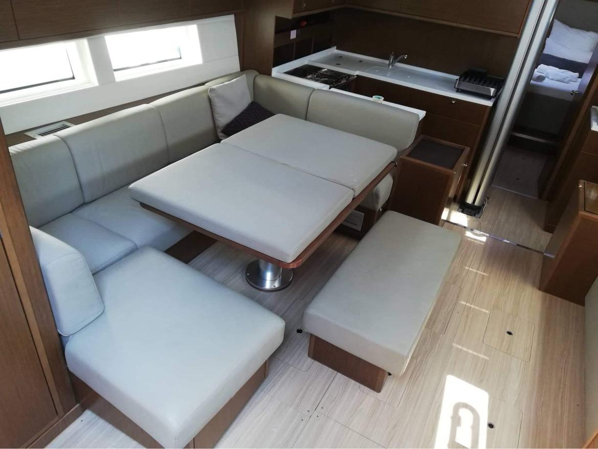 Bavaria C57 Style — photo 15