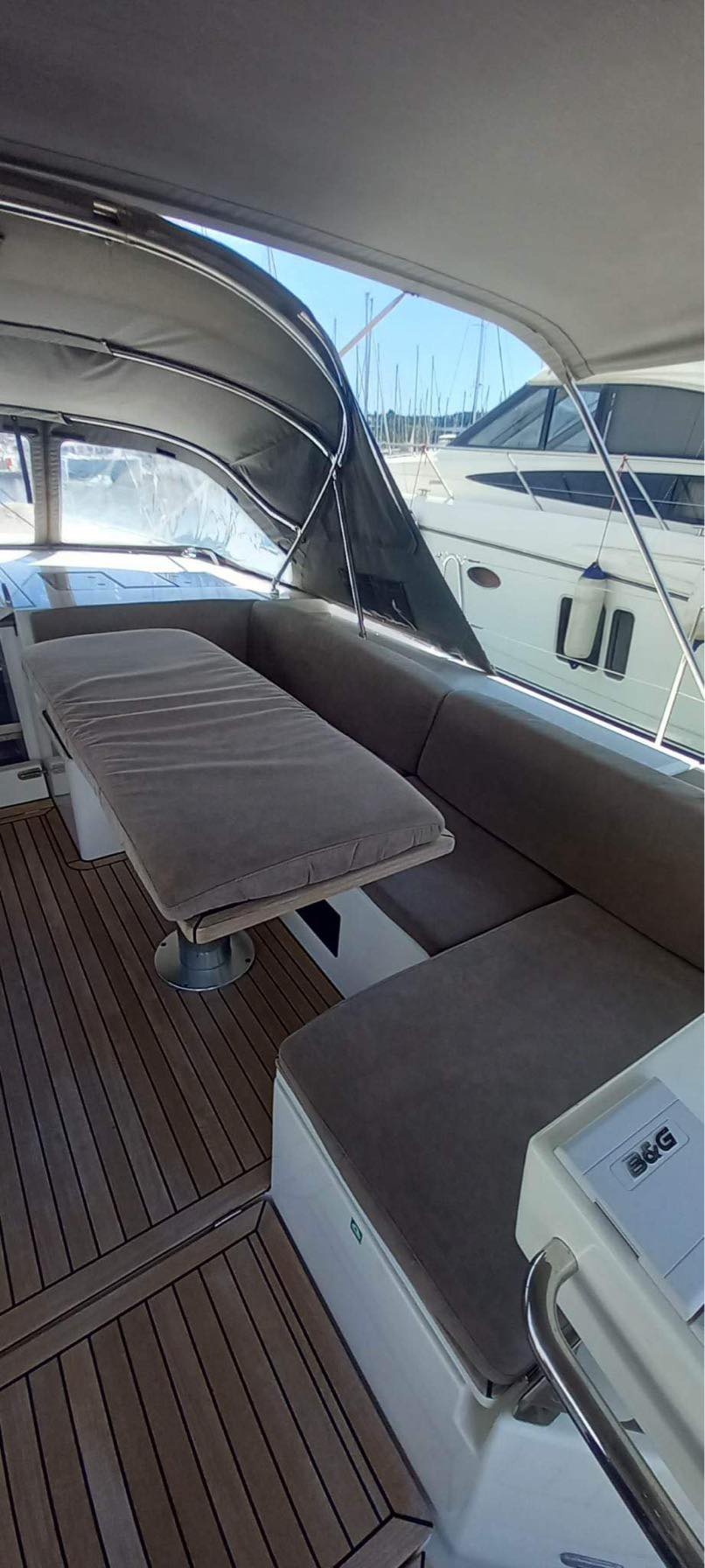 Bavaria C57 Style — photo 11