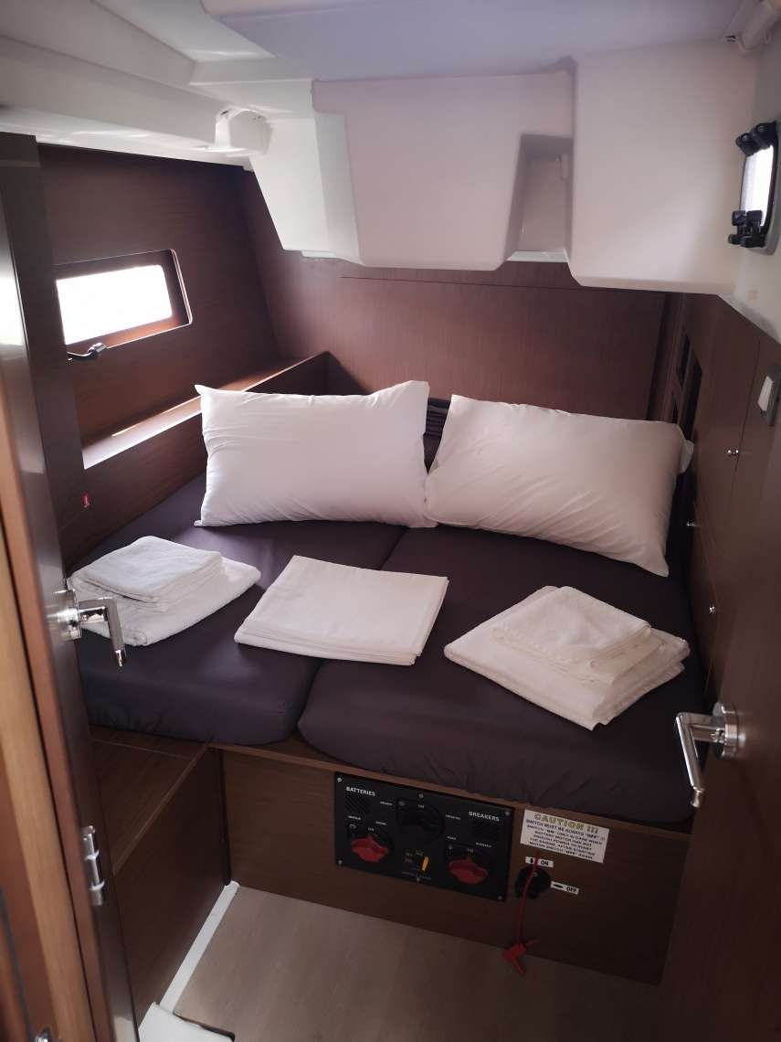 Oceanis 46.1 — photo 10