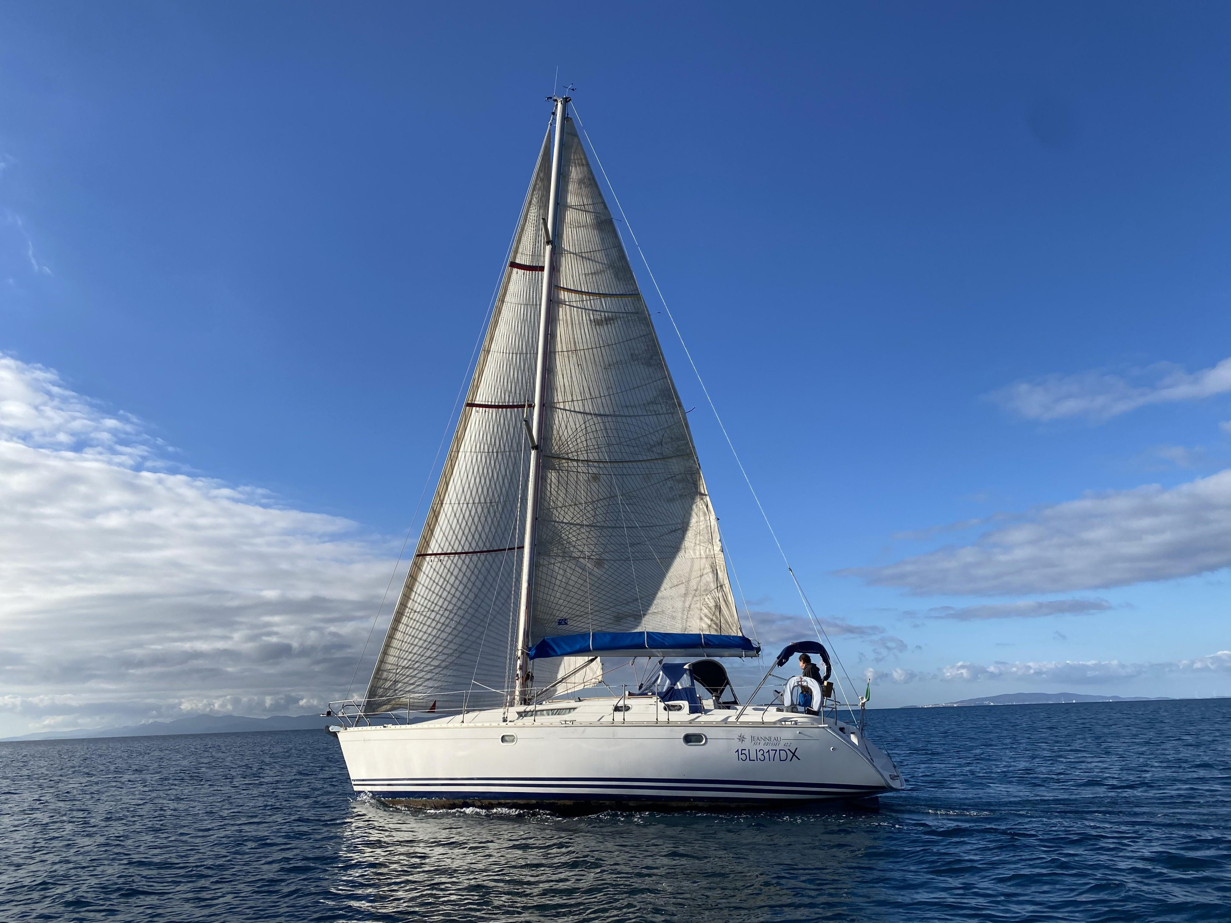 Sun Odyssey 42.2 — photo 17