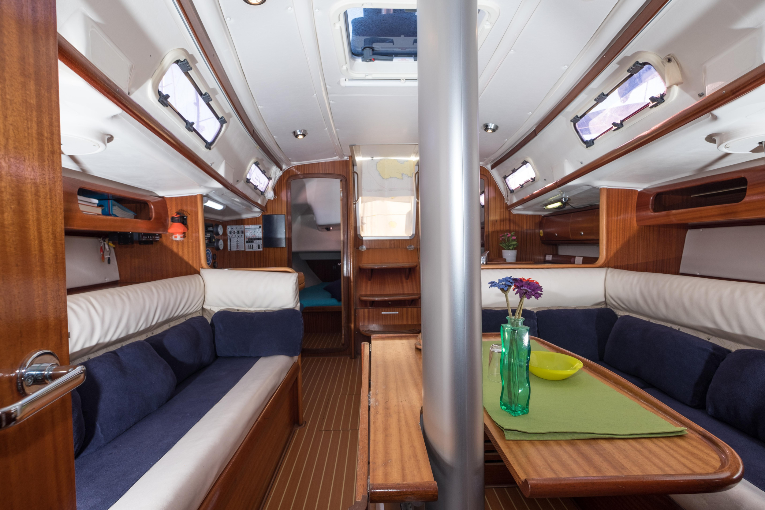 Bavaria 38 Match — photo 3