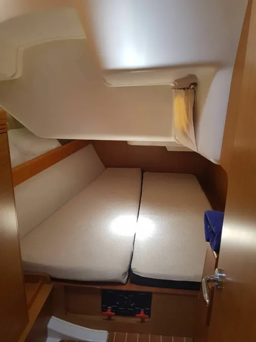 Sun Odyssey 42 i — photo 14