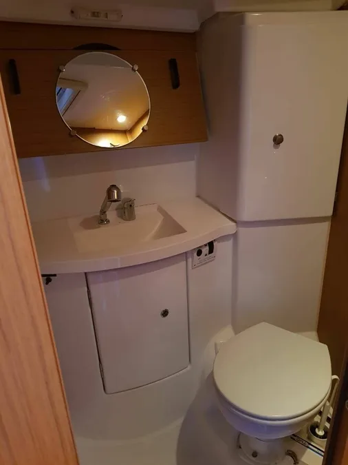 Sun Odyssey 42 i — photo 8