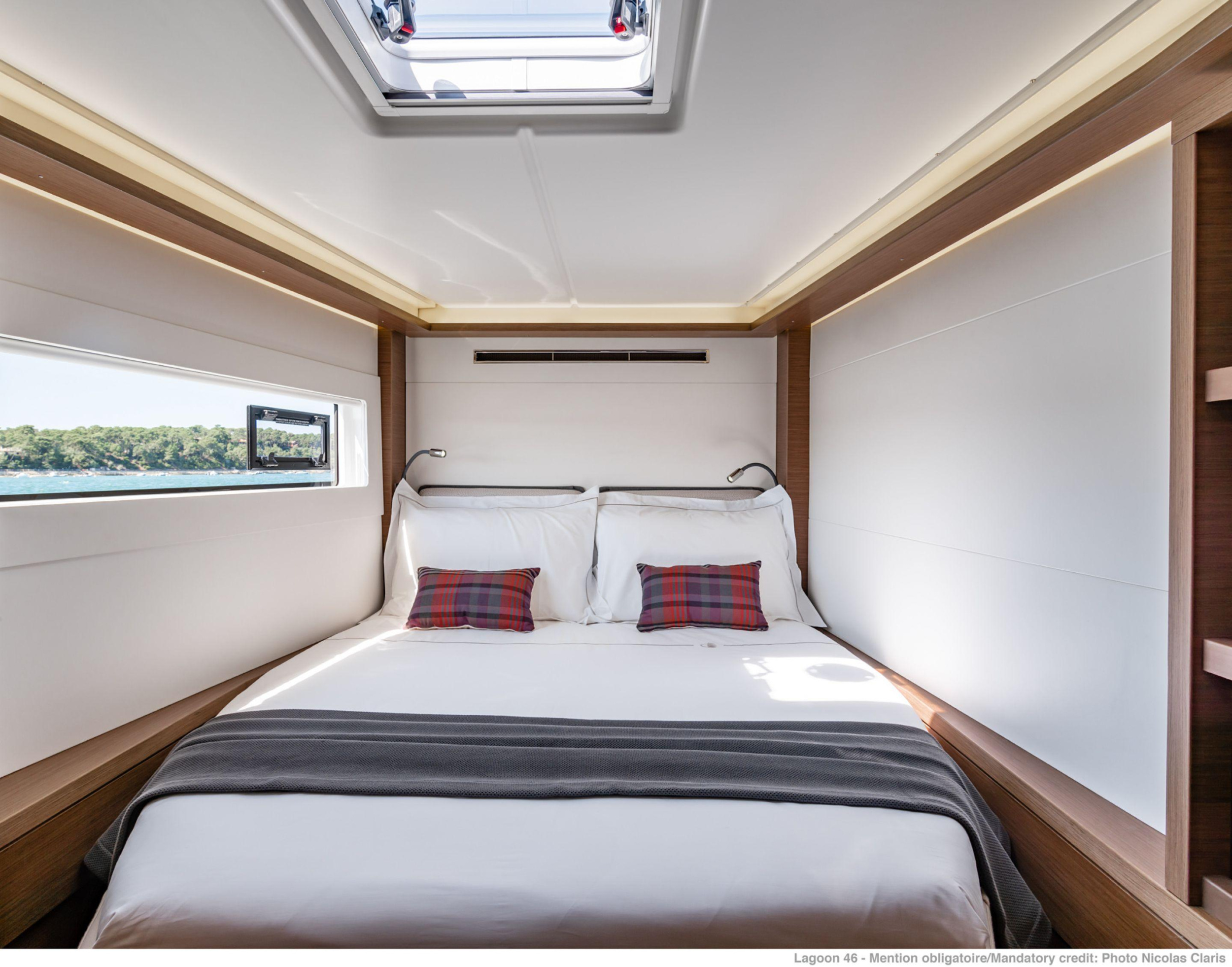 Lagoon 46 Flybridge — photo 5