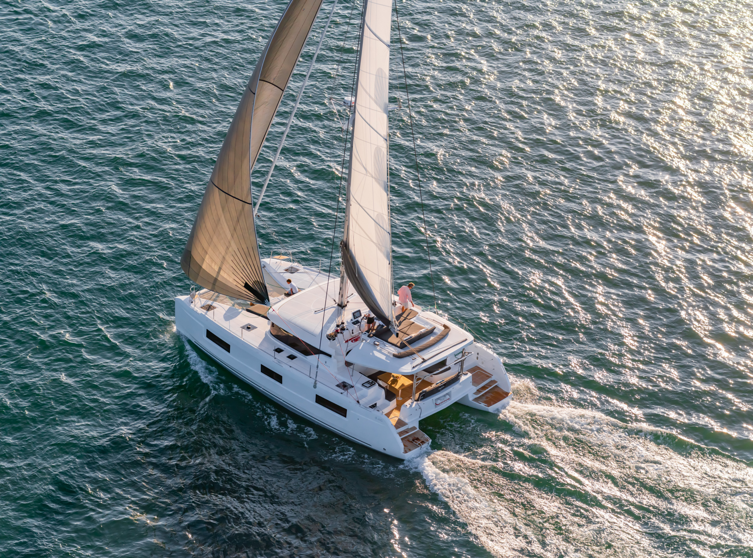 Lagoon 46 Flybridge — photo 7