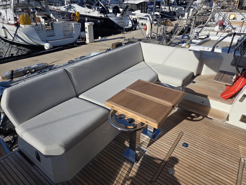 Prestige 520 Fly — photo 18
