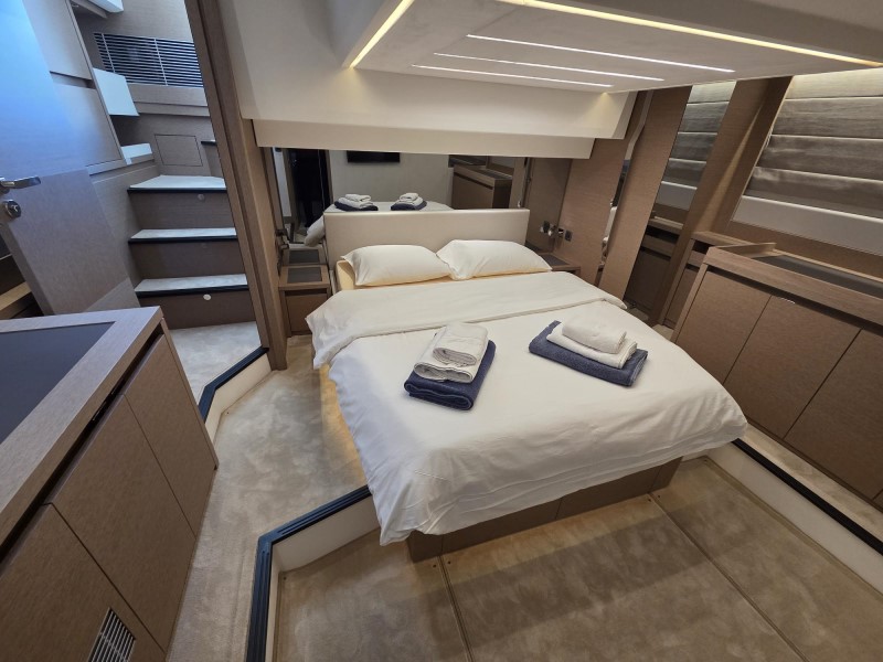Prestige 520 Fly — photo 22