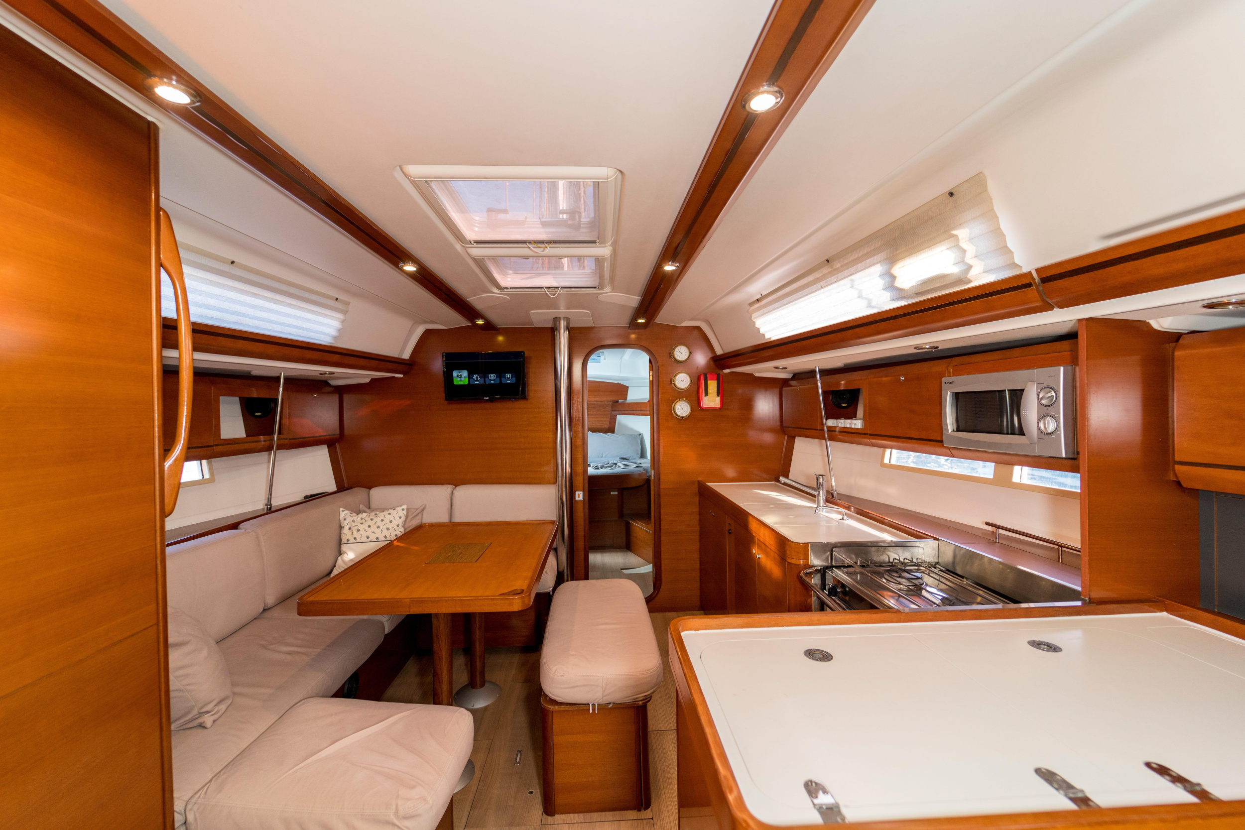 Dufour 405 Grand Large — photo 5
