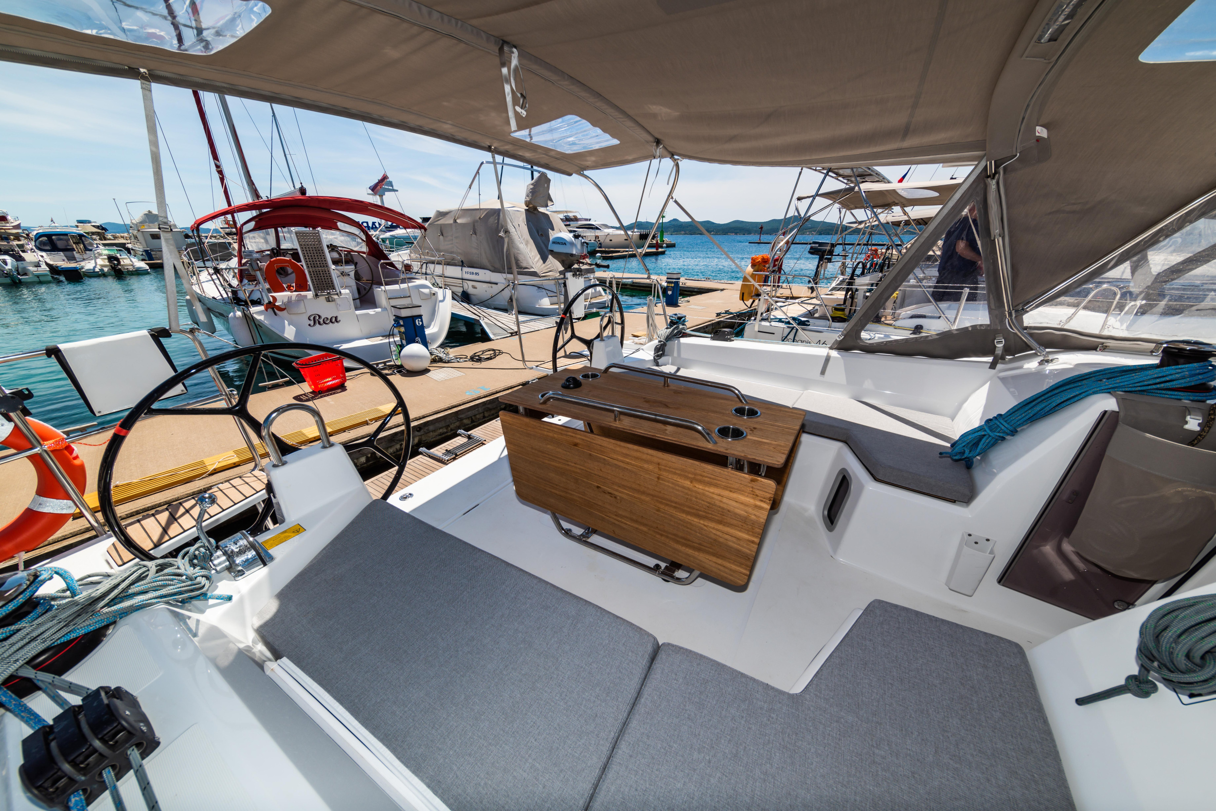 Oceanis 40.1 — photo 45