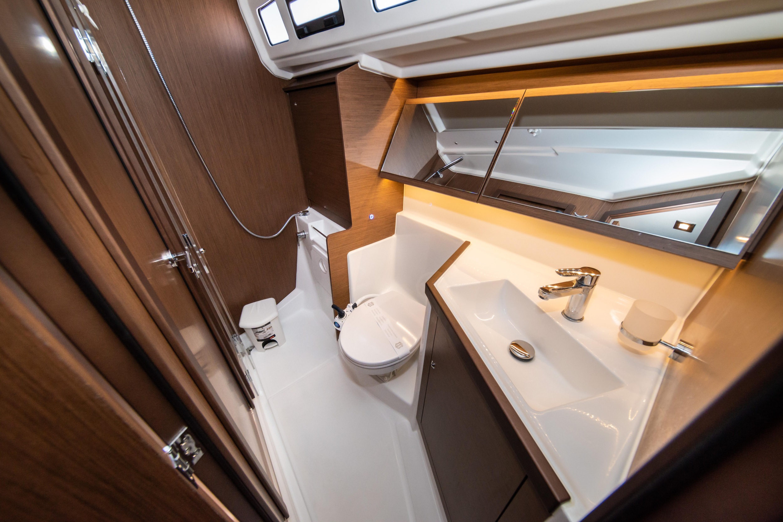 Oceanis 40.1 — photo 85