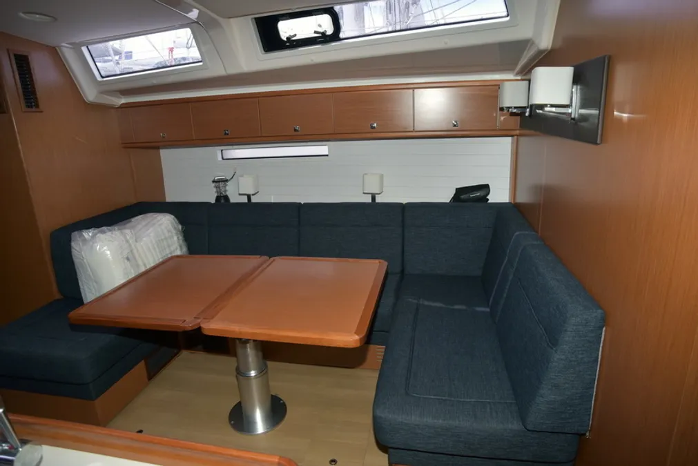 Bavaria Cruiser 56 — photo 18