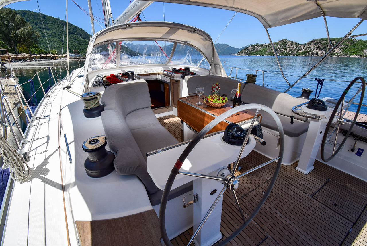 Bavaria 50 Cruiser — photo 11