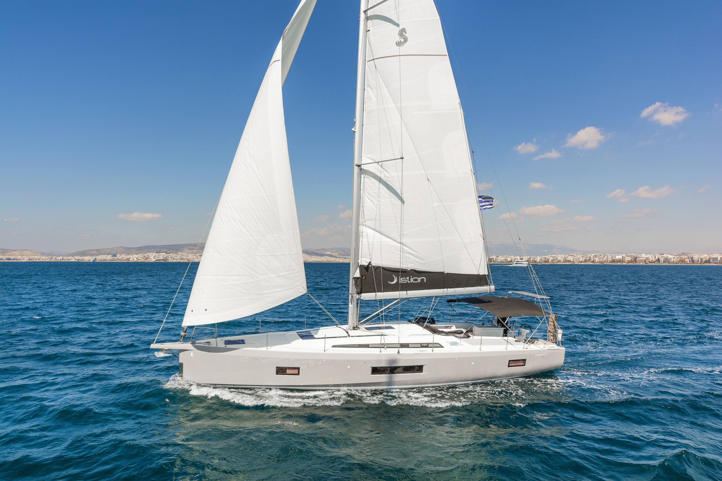 Oceanis 51.1 (4+1 cab) & GEN — photo 7