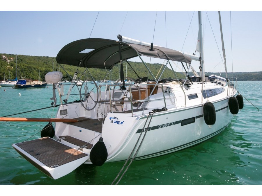 Bavaria Cruiser 37 — photo 1