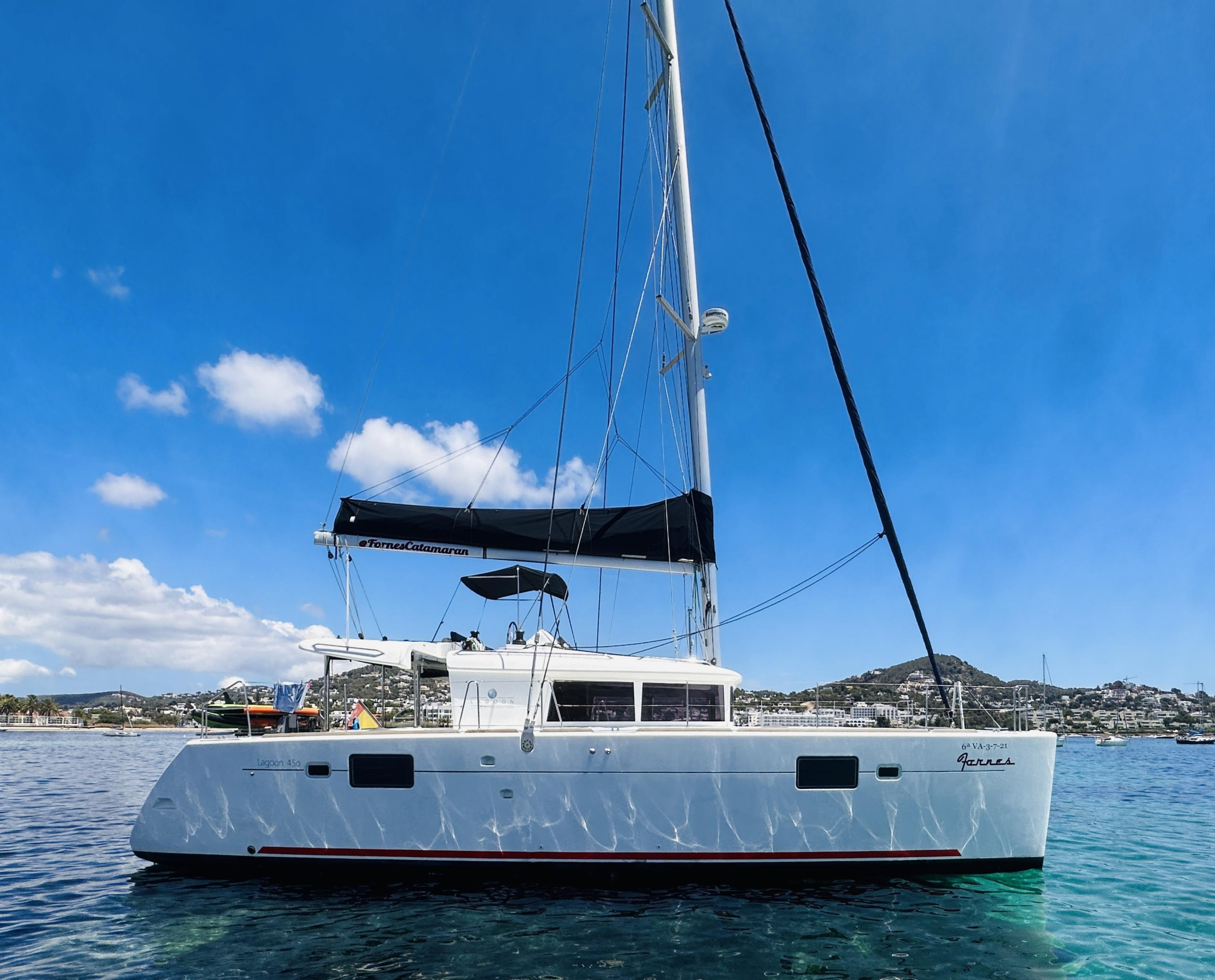 Lagoon 450 Flybridge — photo 6