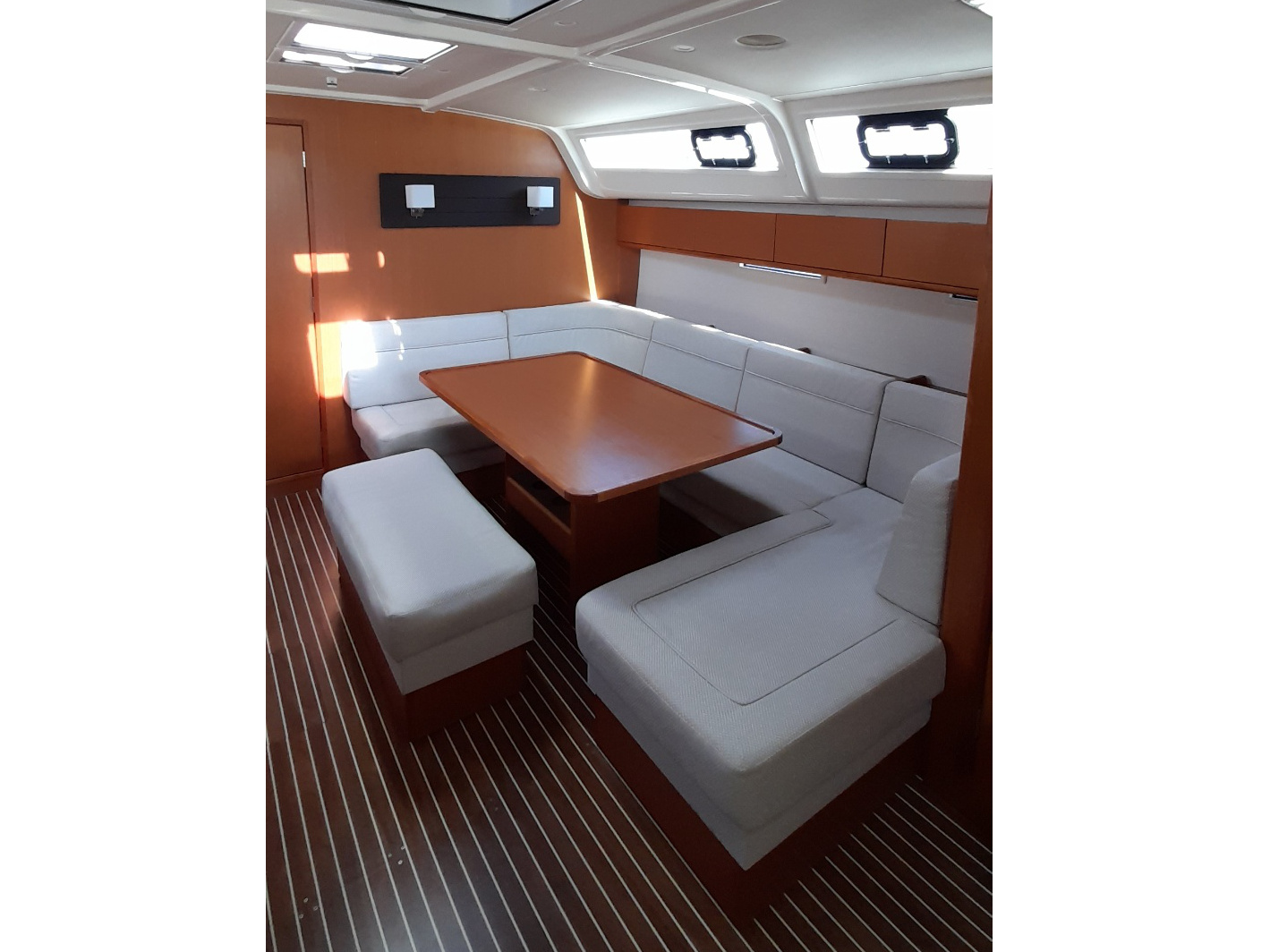 Bavaria 51 Cruiser — photo 13