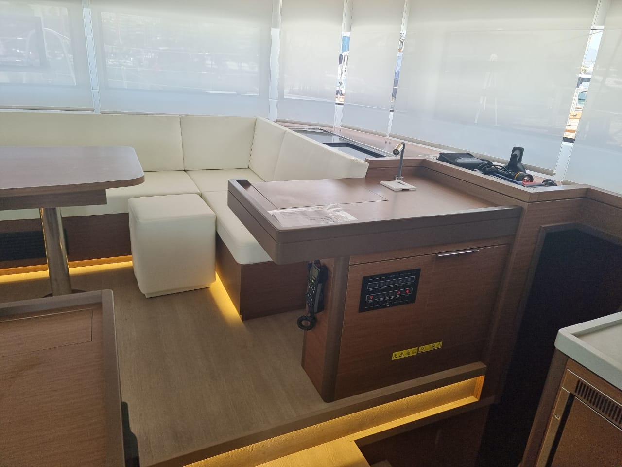 Lagoon 50 — photo 13