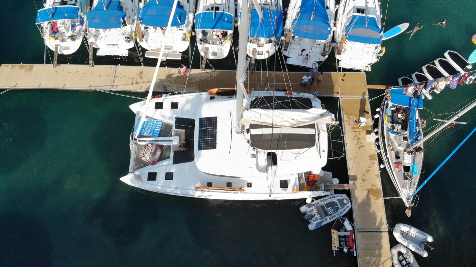 Lagoon 50 — photo 2