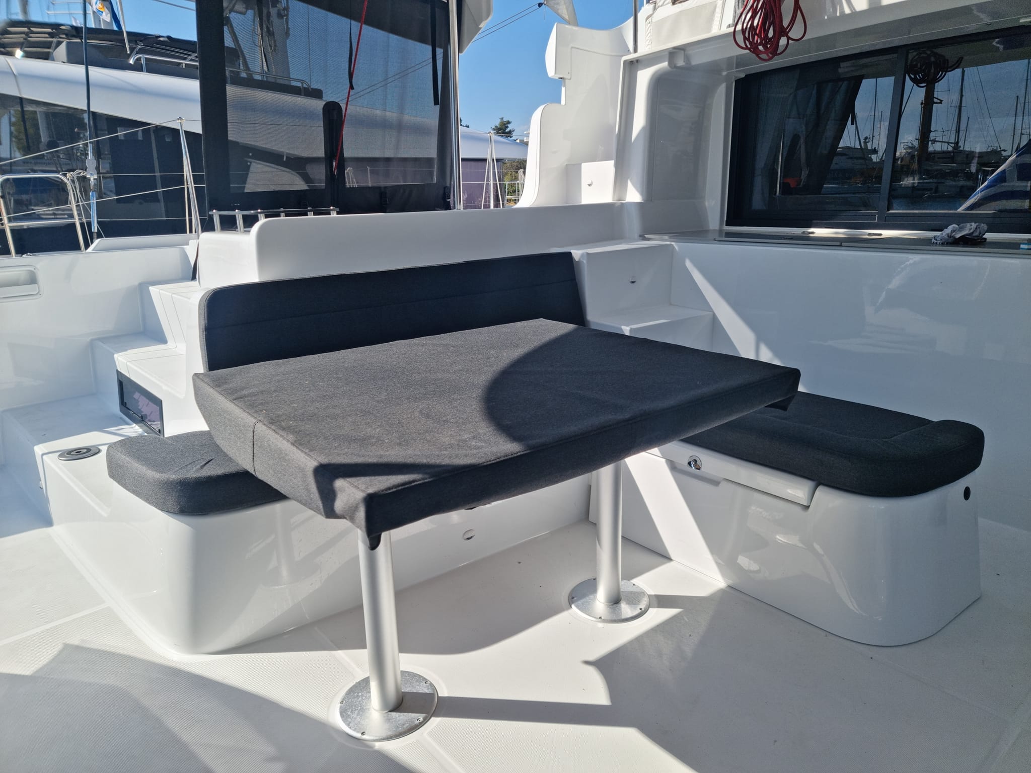 Lagoon 46 — photo 10
