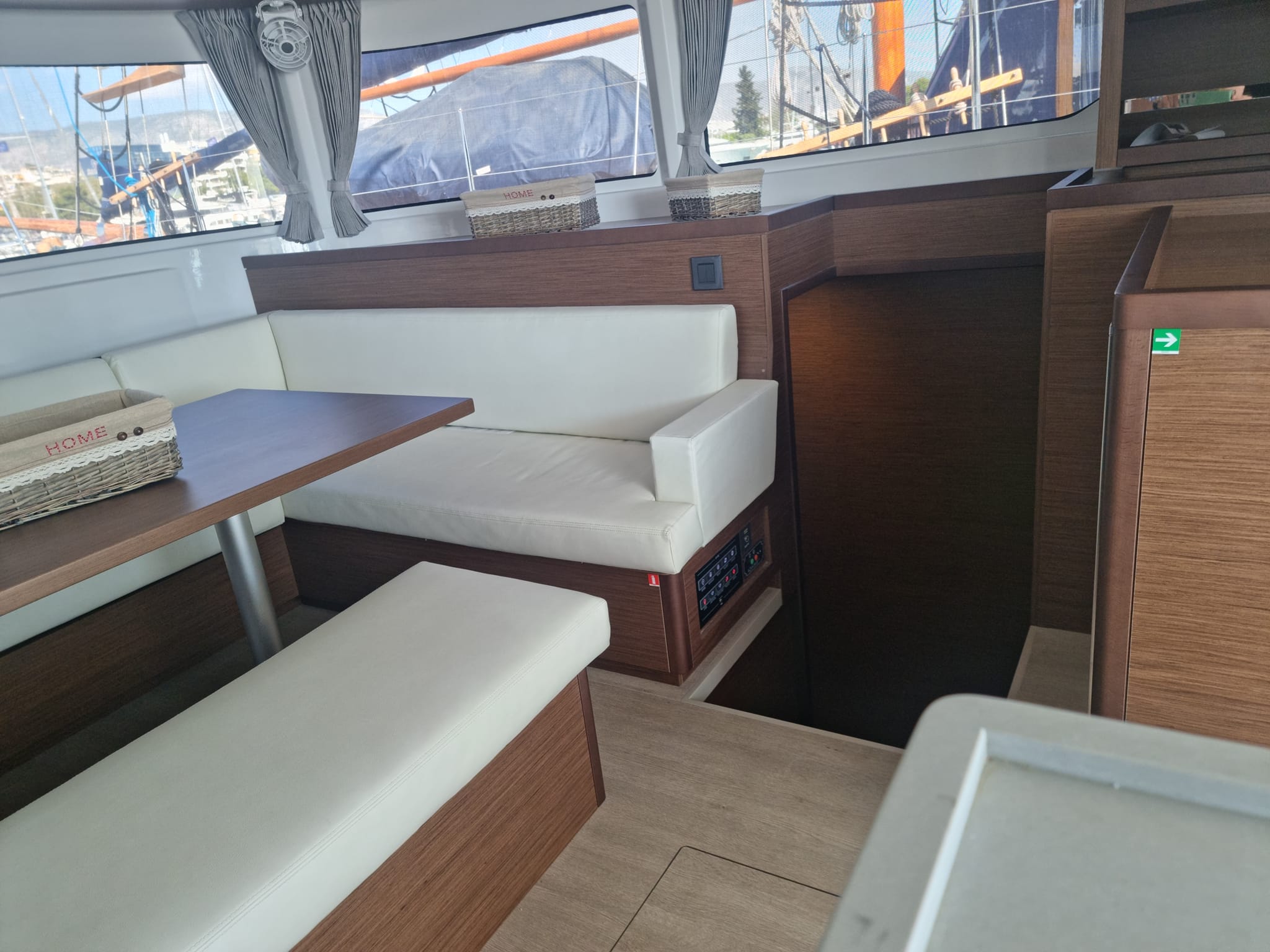 Lagoon 46 — photo 9