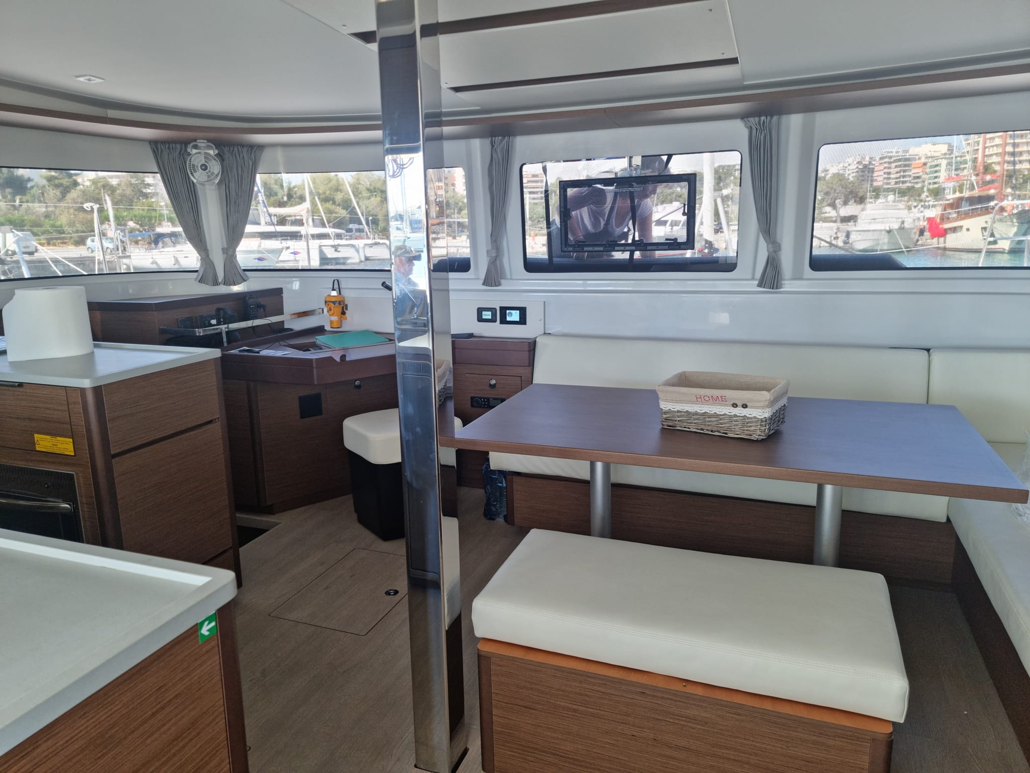 Lagoon 46 — photo 11
