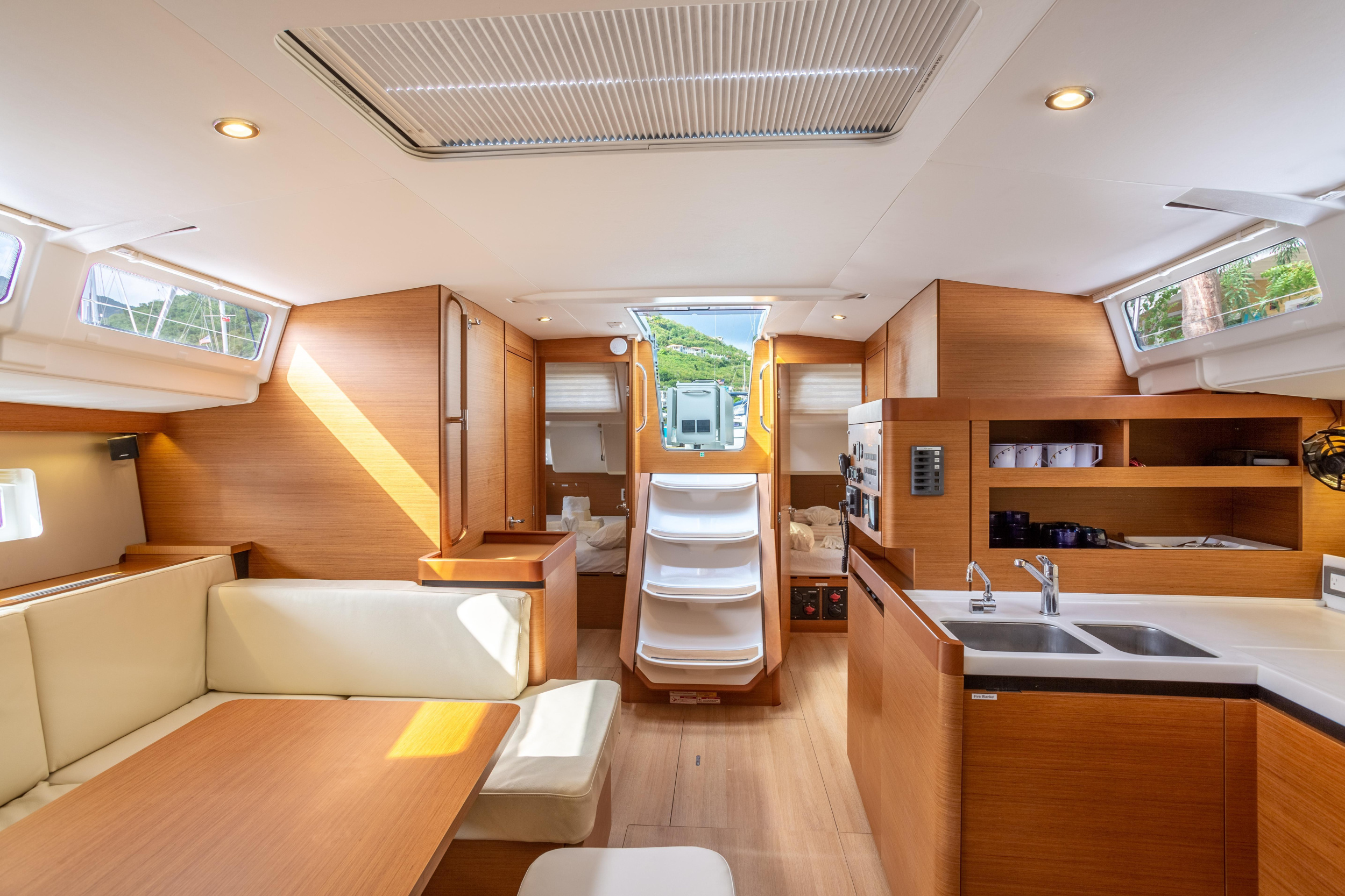 Sun Odyssey 490 — photo 8