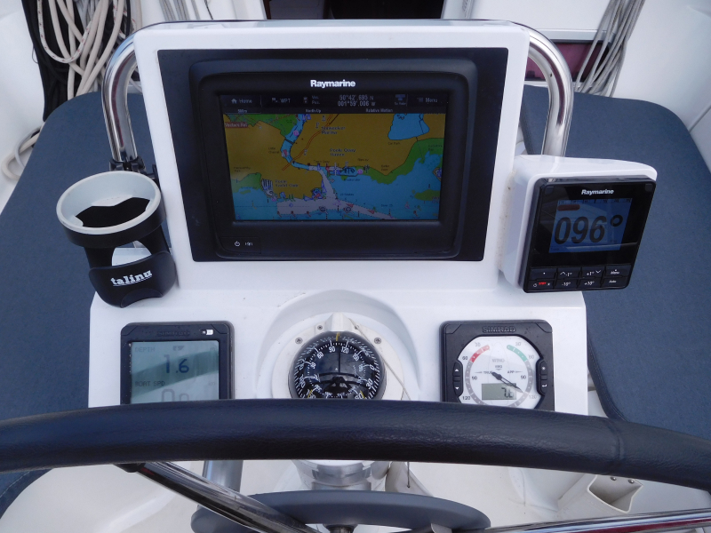 Oceanis 31 — photo 2