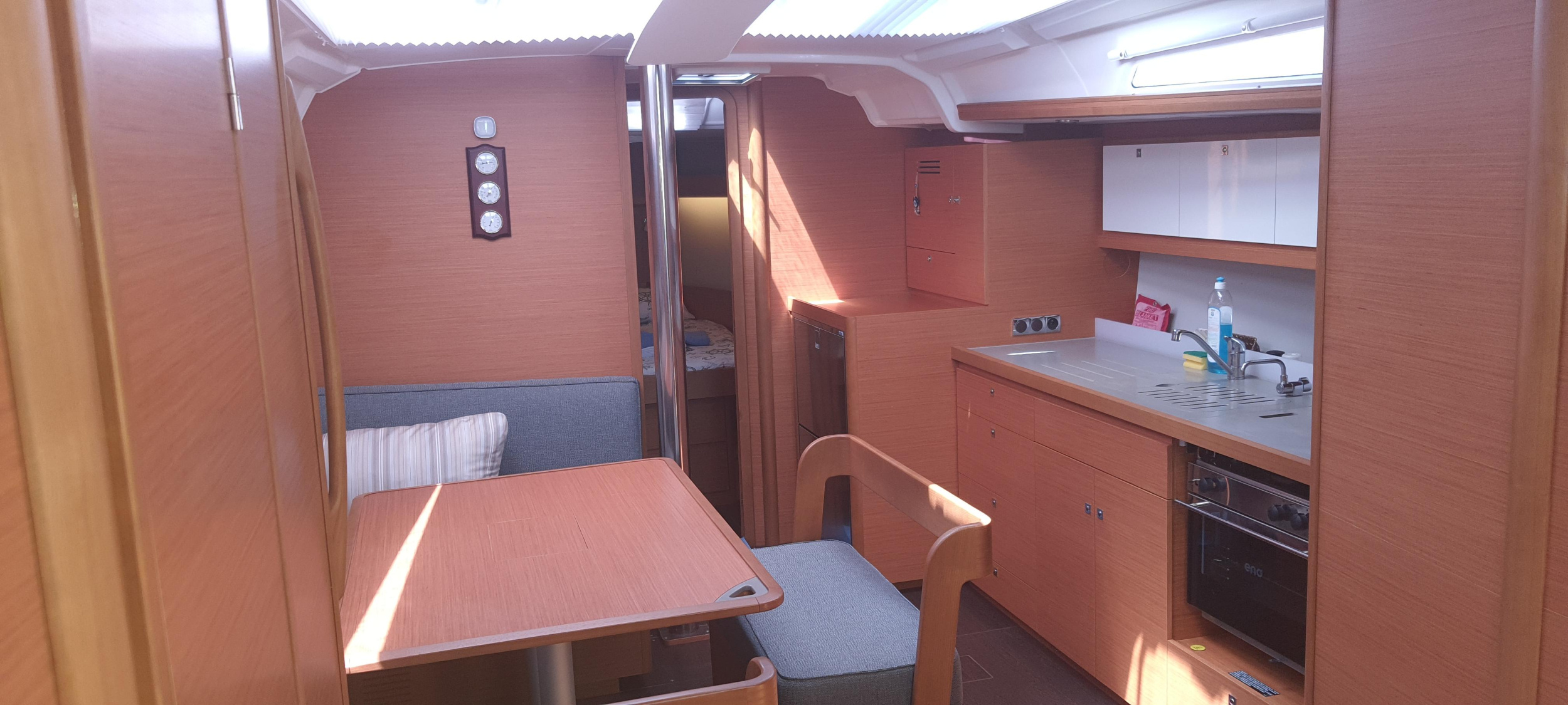 Dufour 430 Grand Large — photo 6