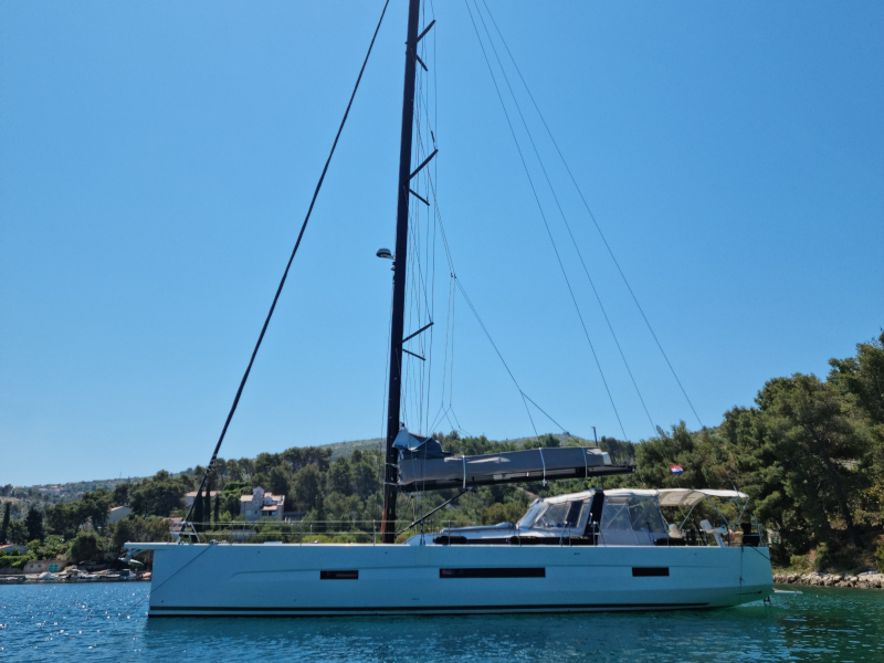 Dufour 63 Exclusive — photo 1