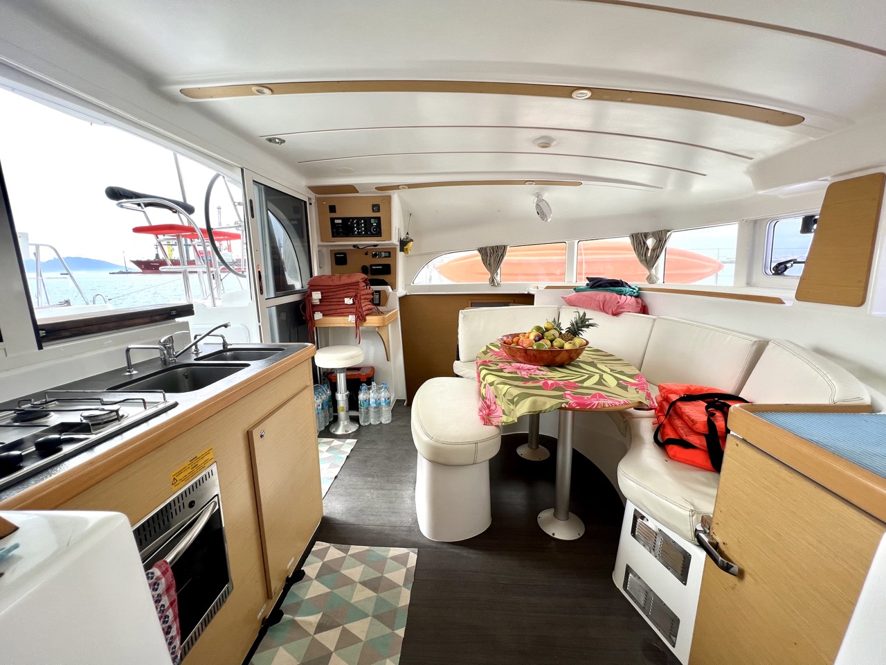 Lagoon 380 S2 Owner's Version — photo 7