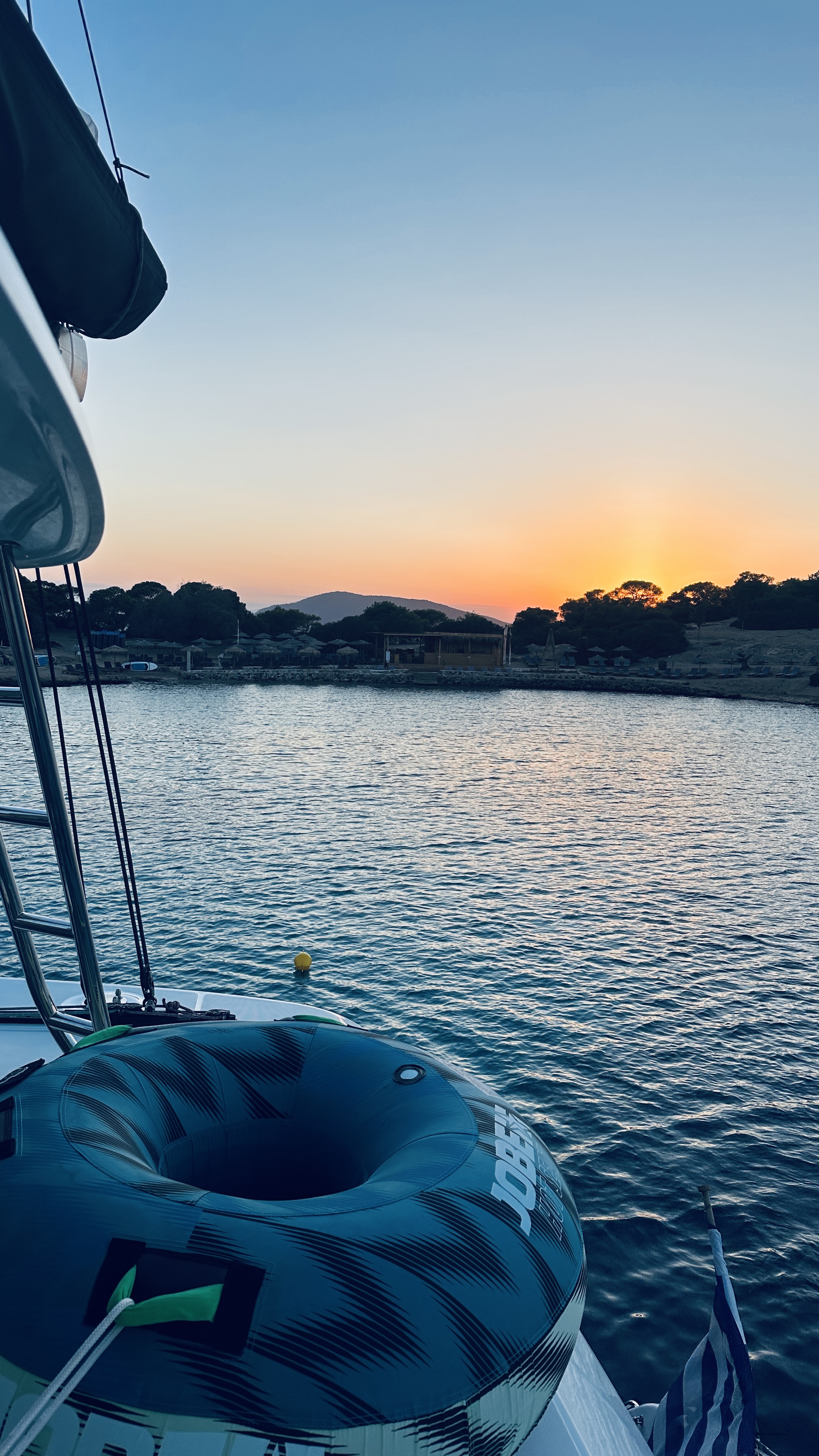 Lagoon 51 — photo 13
