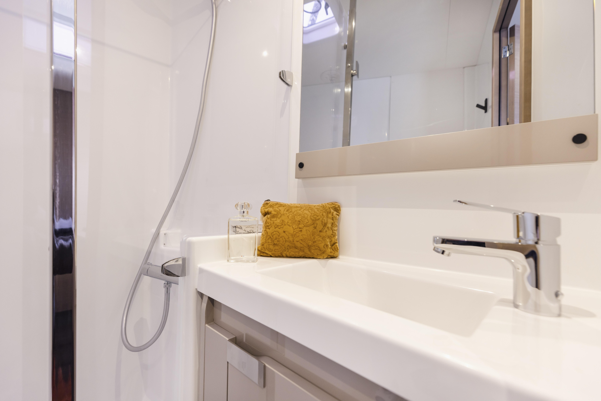 Aura 51 - Luxury Experience — photo 11